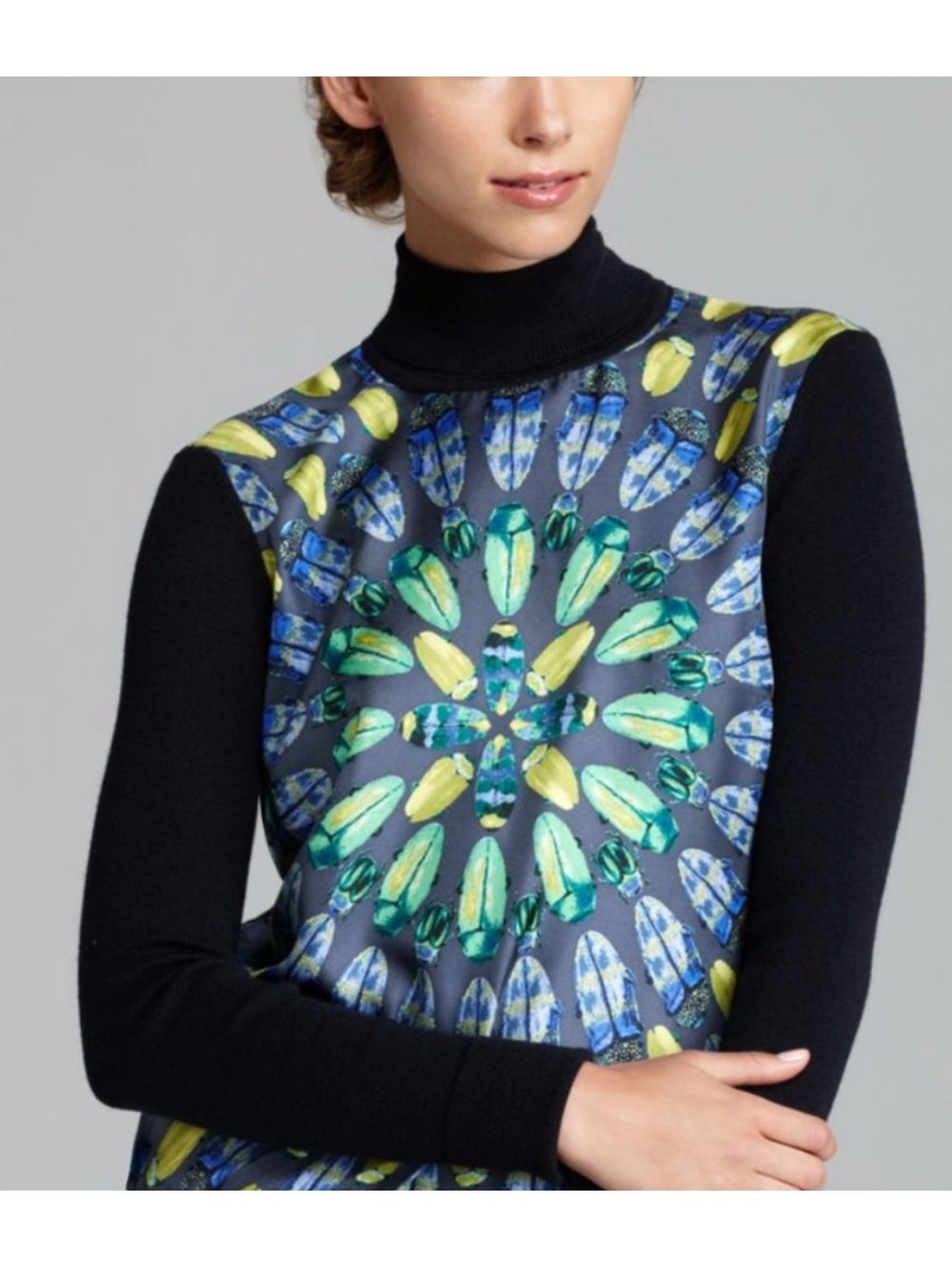 Tory Burch || Wren Scarab Beetle Graphic Medallion Turtleneck Sweater Silk XL
